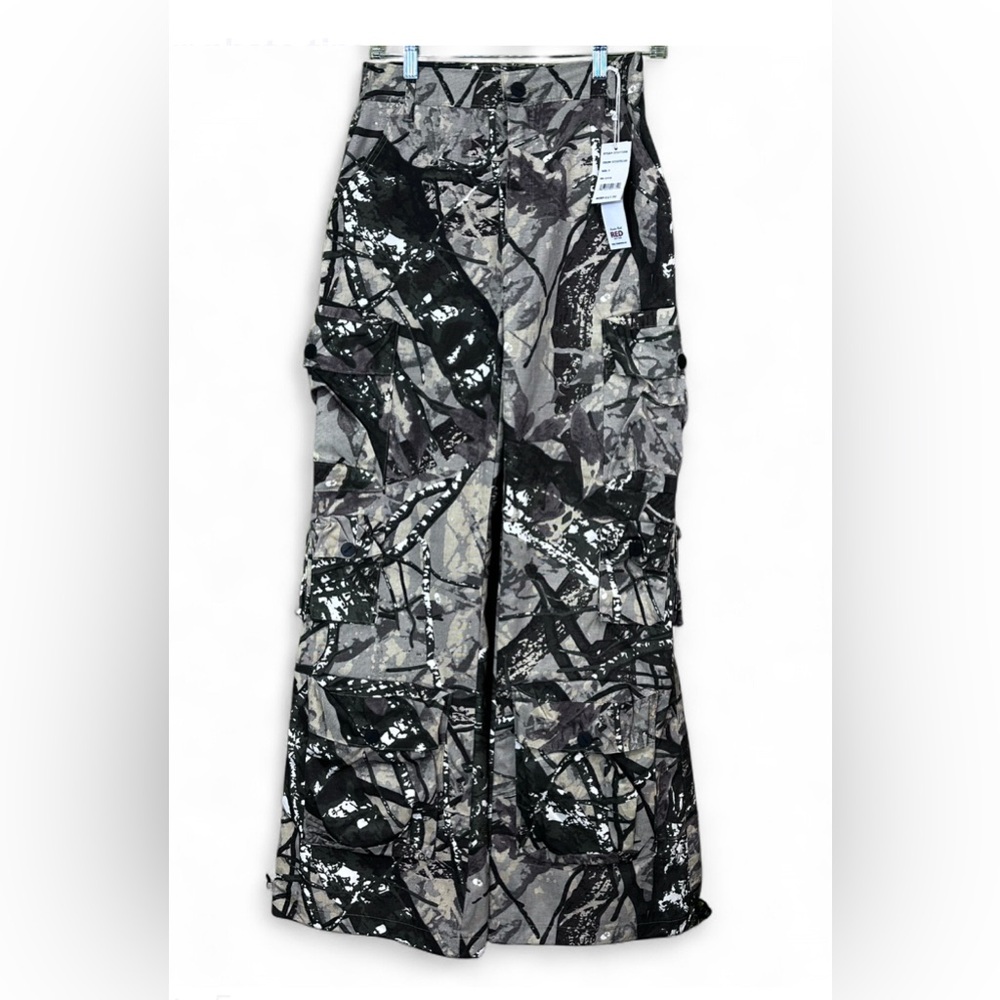 NWT Camo Smoke Rise Red / Olive Hunting Camo Wide Leg Curvy Fit Pants Size Small